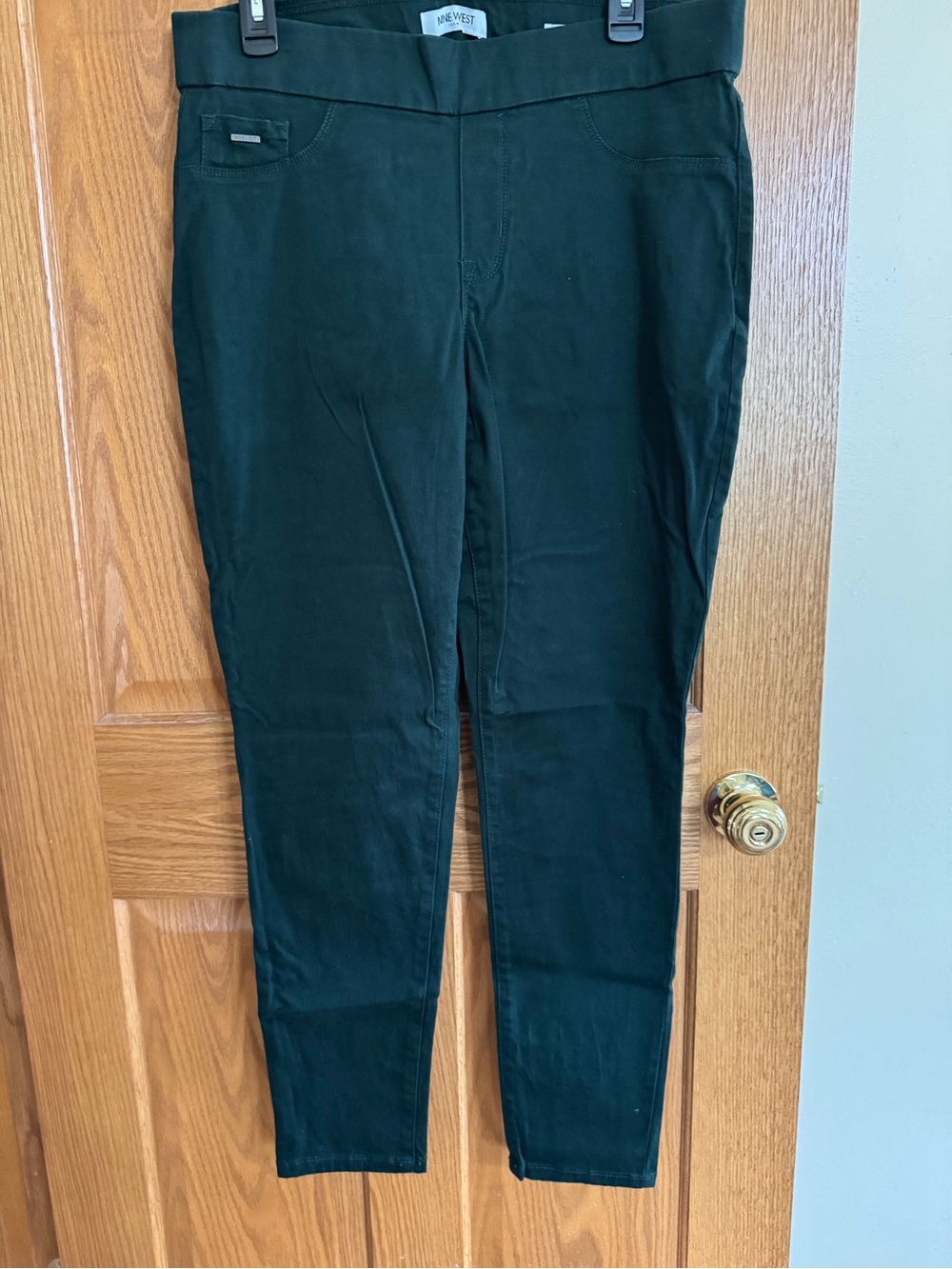 Nine West Women’s Pine Jungle Green Pull On Skinny Jeans